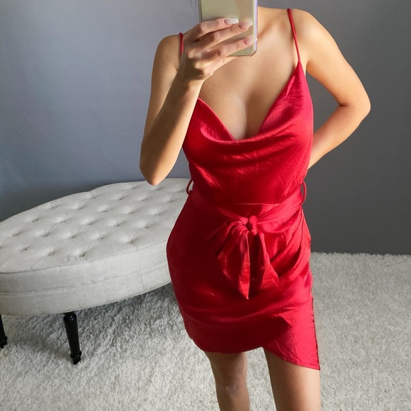 ROSES in Cherry - Picture 2 of 6